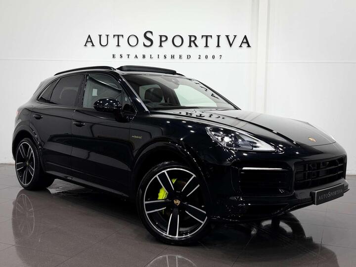 Porsche CAYENNE 3.0 V6 E-Hybrid 17.9kWh Platinum Edition TiptronicS 4WD Euro 6 (s/s) 5dr (3.6kW Charger) Porsche CAYENNE 3.0 V6 E-Hybrid 17.9kWh Platinum Edition TiptronicS 4WD Euro 6 (s/s) 5dr (3.6kW Charger)