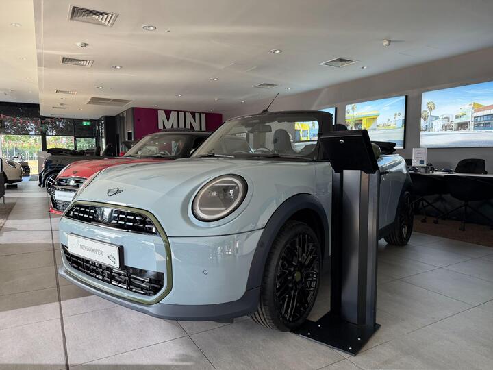 MINI Cooper Convertible 2.0S Paul Smith Edition Steptronic Euro 6 (s/s) 2dr