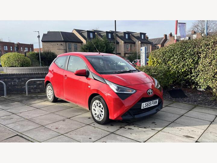 Toyota AYGO HATCHBACK 1.0 VVT-i X-play Euro 6 5dr