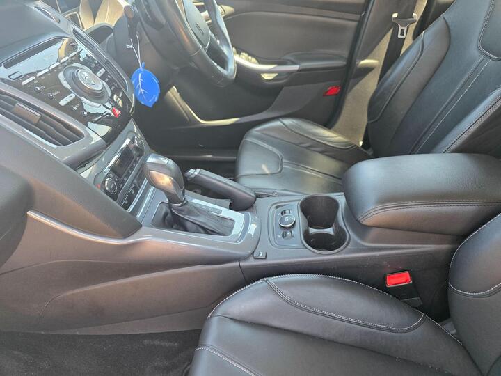 Ford Focus 1.6 Titanium Navigator Powershift Euro 5 5dr