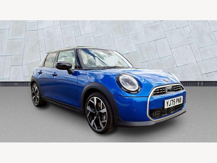 MINI Cooper 1.5C Exclusive Steptronic Euro 6 (s/s) 5dr