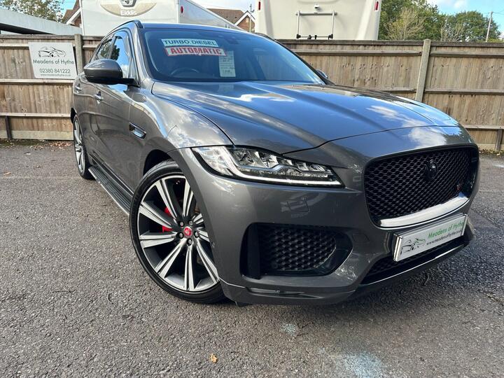 Jaguar F-Pace 3.0 D300 V6 S Auto AWD Euro 6 (s/s) 5dr