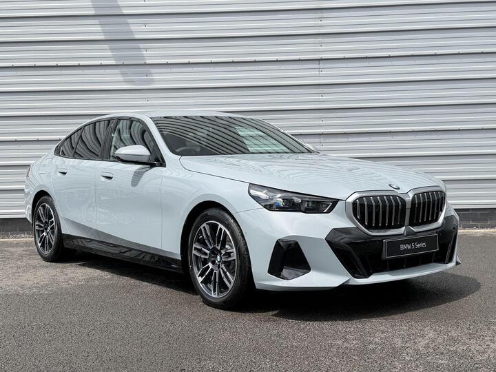 BMW 5 Series 2.0 520i MHT M Sport Steptronic Euro 6 (s/s) 4dr