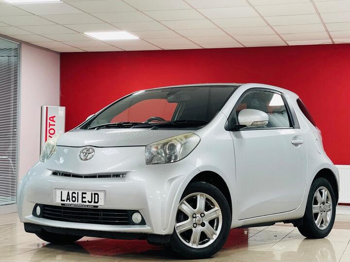 Toyota IQ 1.0 VVT-i 2 Multidrive Euro 5 3dr