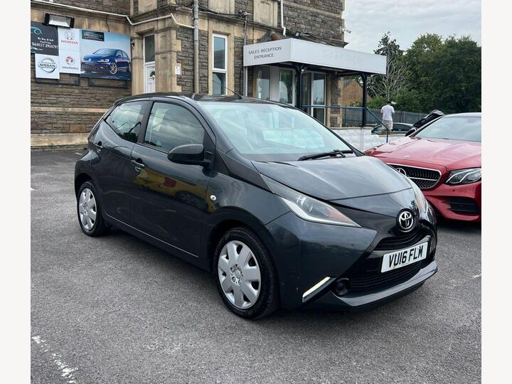 Toyota AYGO 1.0 VVT-i X-play Euro 6 5dr
