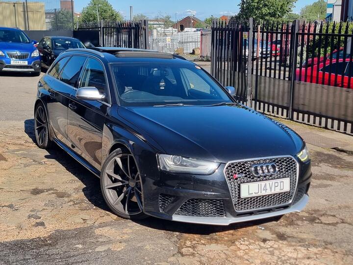 Audi RS4 Avant 4.2 FSI V8 S Tronic Quattro Euro 5 5dr Audi RS4 Avant 4.2 FSI V8 S Tronic Quattro Euro 5 5dr