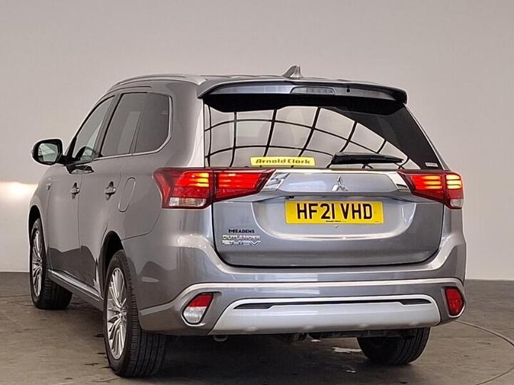 Mitsubishi Outlander 2.4h TwinMotor 13.8kWh Dynamic CVT 4WD Euro 6 (s/s) 5dr