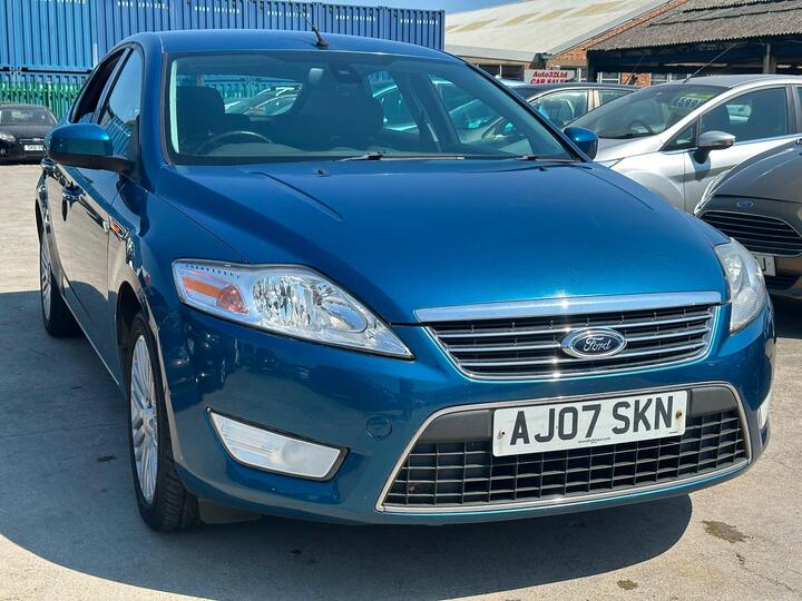 Ford Mondeo 2.0 Ghia 5dr