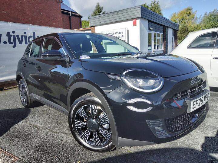 Fiat 600 1.2 MHEV E-DCT Euro 6 (s/s) 5dr
