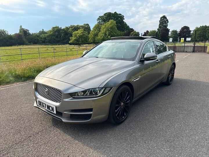 Jaguar XE 2.0d Portfolio Auto AWD Euro 6 (s/s) 4dr