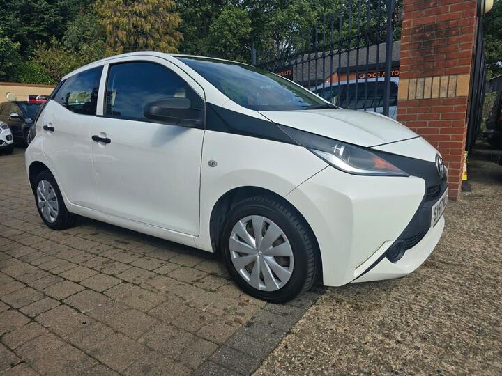 Toyota AYGO 1.0 VVT-i X Euro 6 5dr
