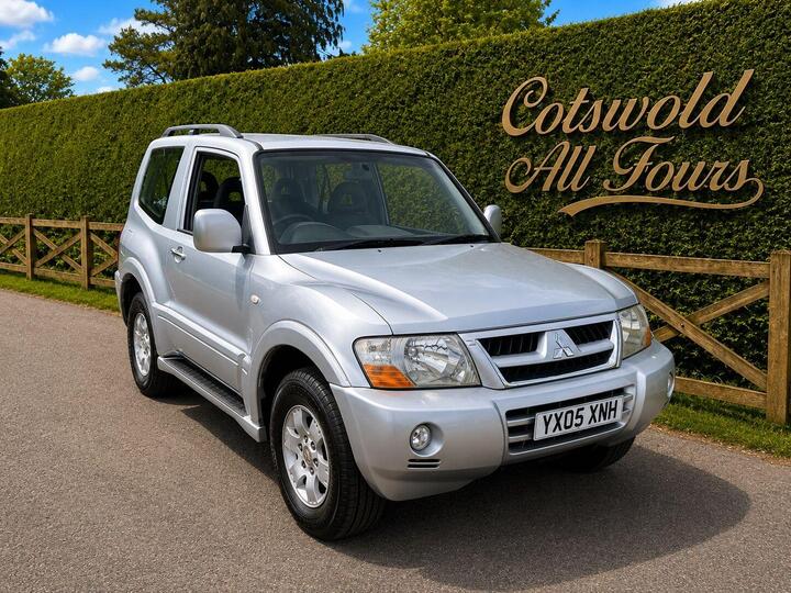 Mitsubishi Shogun 3.2 DI-D Equippe 3dr
