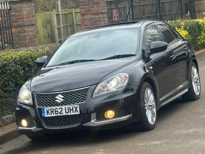 Suzuki Kizashi 2.4 16V Sport CVT 4WD Euro 5 4dr Suzuki Kizashi 2.4 16V Sport CVT 4WD Euro 5 4dr