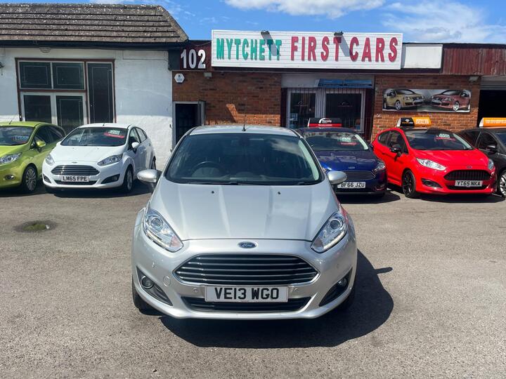 Ford Fiesta 1.0T EcoBoost Titanium Euro 5 (s/s) 5dr