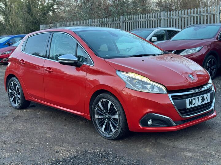 Peugeot 208 1.2 PureTech Allure Premium Euro 6 5dr