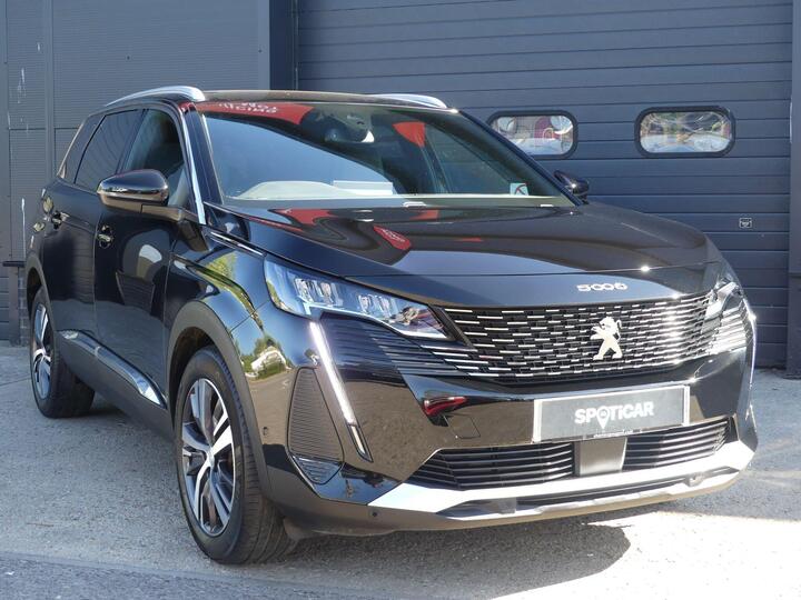 Peugeot 5008 1.2 PureTech Allure Premium + EAT Euro 6 (s/s) 5dr Peugeot 5008 1.2 PureTech Allure Premium + EAT Euro 6 (s/s) 5dr