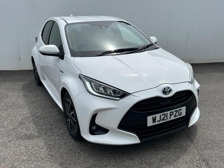 Toyota Yaris 1.5 VVT-h Design E-CVT Euro 6 (s/s) 5dr