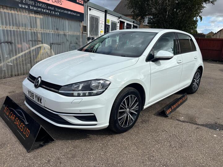 Volkswagen Golf 1.6 TDI SE Nav Euro 6 (s/s) 5dr