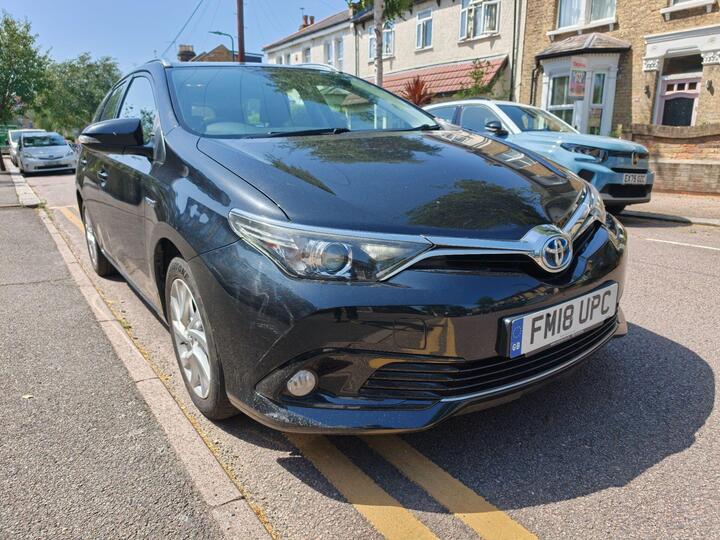 Toyota Auris 1.8 VVT-h Icon Tech Touring Sports CVT Euro 6 (s/s) 5dr