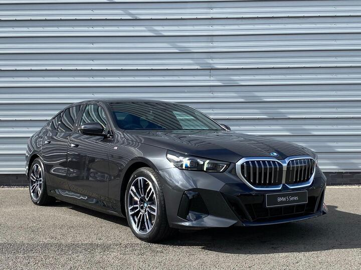 BMW 5 Series 3.0 550e 22.1kWh M Sport Steptronic XDrive Euro 6 (s/s) 4dr