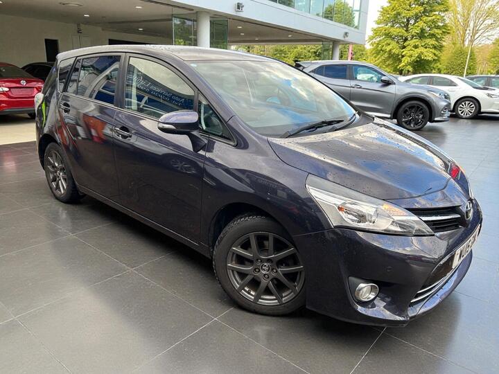 Toyota Verso 1.6 D-4D Trend Euro 6 (s/s) 5dr Toyota Verso 1.6 D-4D Trend Euro 6 (s/s) 5dr