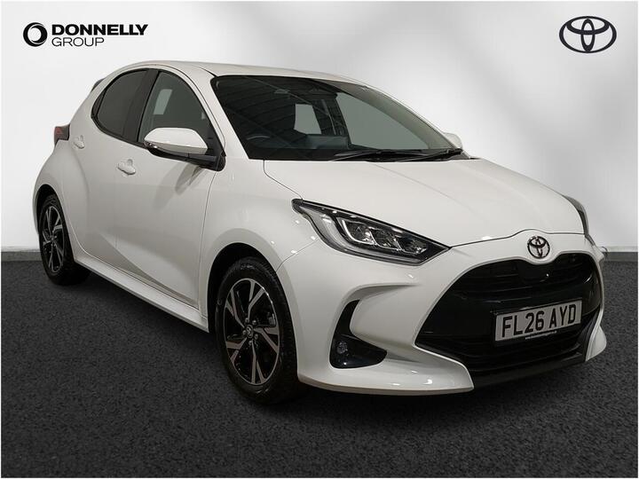 Toyota Yaris 1.5 VVT-h Design E-CVT Euro 6 (s/s) 5dr