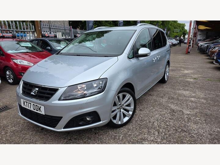 SEAT Alhambra 2.0 TDI Ecomotive SE Lux Euro 6 (s/s) 5dr SEAT Alhambra 2.0 TDI Ecomotive SE Lux Euro 6 (s/s) 5dr