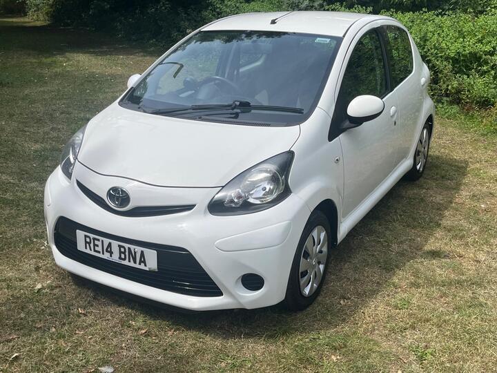 Toyota AYGO 1.0 VVT-i Move Euro 5 5dr