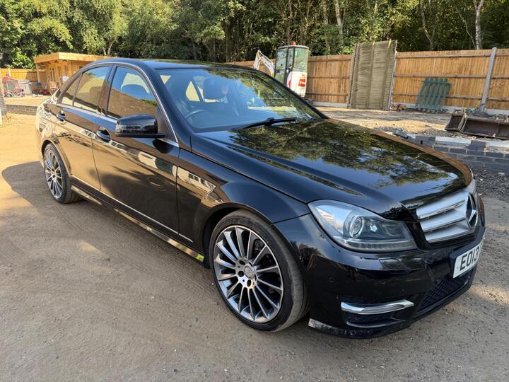 Mercedes-Benz C Class 2.1 C220 CDI BlueEfficiency AMG Sport Plus G-Tronic+ Euro 5 (s/s) 4dr
