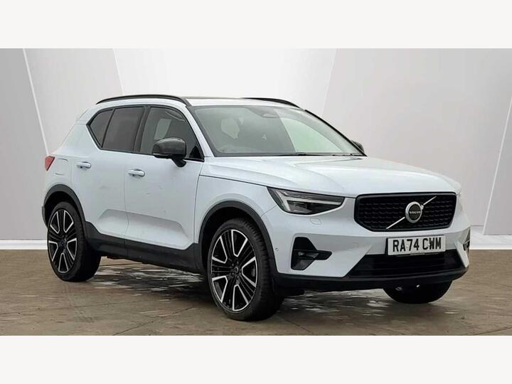 Volvo XC40 2.0 B4 MHEV Ultra Dark DCT Auto Euro 6 (s/s) 5dr