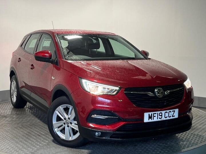 Vauxhall Grandland X 1.2 Turbo SE Euro 6 (s/s) 5dr Vauxhall Grandland X 1.2 Turbo SE Euro 6 (s/s) 5dr