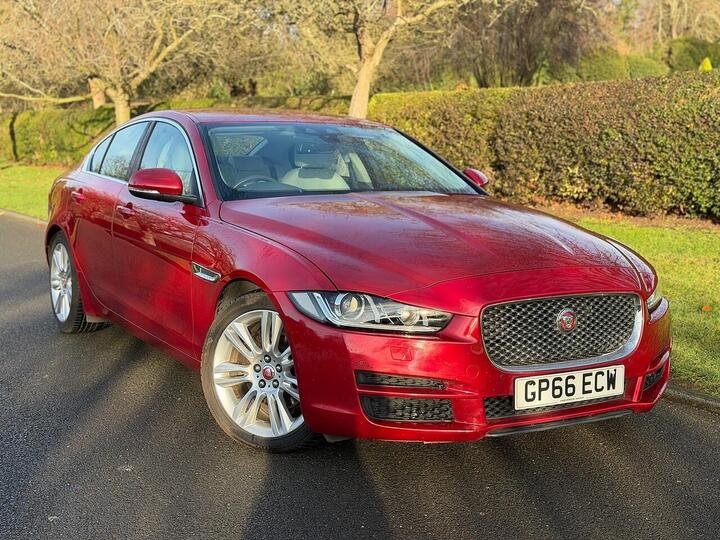 Jaguar XE 2.0d Portfolio Auto Euro 6 (s/s) 4dr