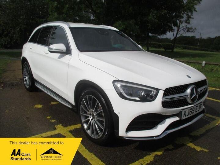 Mercedes-Benz GLC 2.0 GLC220d AMG Line (Premium) G-Tronic+ 4MATIC Euro 6 (s/s) 5dr Mercedes-Benz GLC 2.0 GLC220d AMG Line (Premium) G-Tronic+ 4MATIC Euro 6 (s/s) 5dr