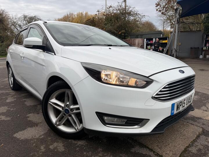 Ford Focus 1.0T EcoBoost Titanium Euro 6 (s/s) 5dr