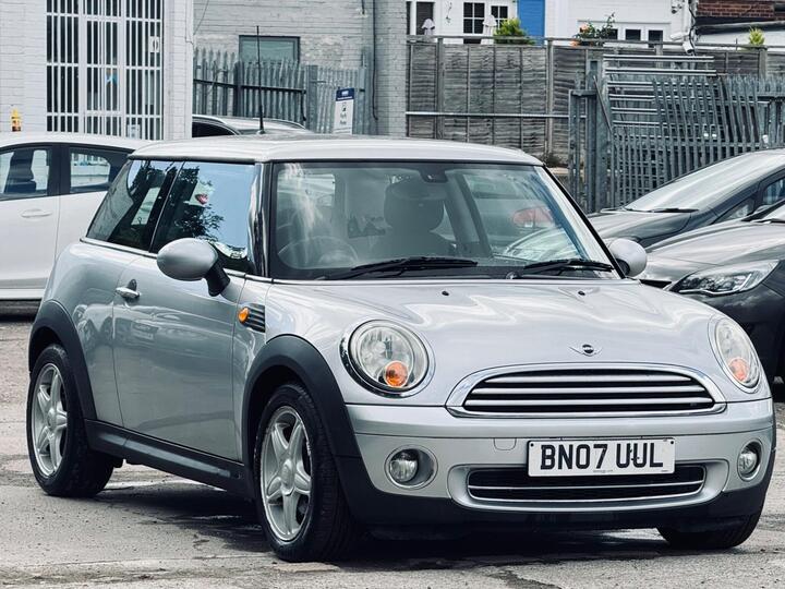 MINI Hatch 1.6 Cooper Steptronic Euro 4 3dr