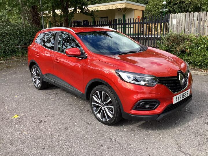Renault Kadjar 1.5 Blue DCi Iconic Euro 6 (s/s) 5dr Renault Kadjar 1.5 Blue DCi Iconic Euro 6 (s/s) 5dr