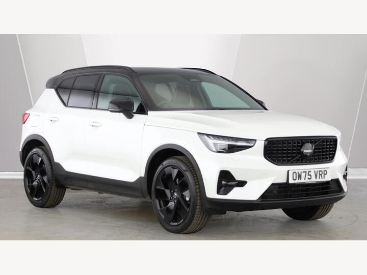 Volvo XC40 2.0 B3 MHEV Ultra Black Edition DCT Auto Euro 6 (s/s) 5dr