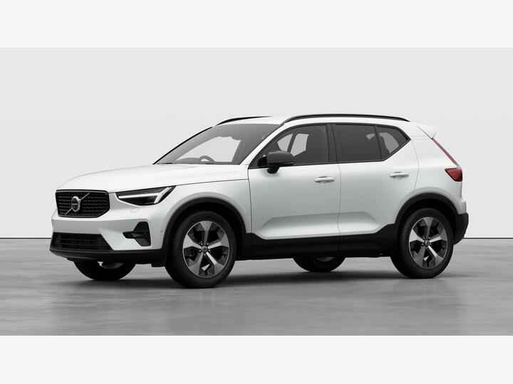 Volvo XC40 2.0 B3 MHEV Plus Pro Dark DCT Auto Euro 6 (s/s) 5dr