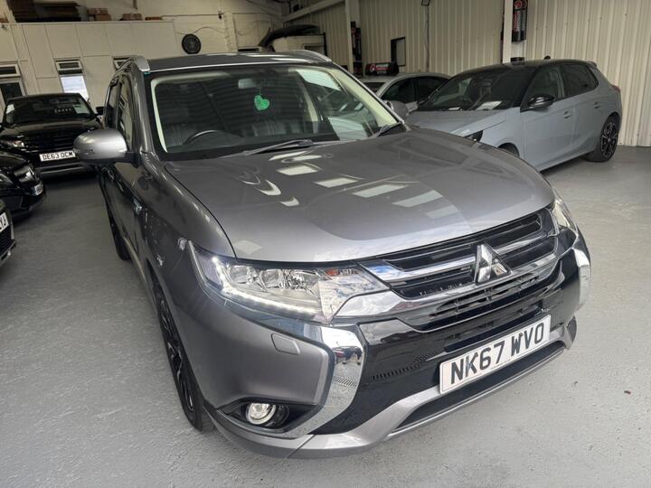 Mitsubishi Outlander 2.0h 12kWh 4h CVT 4WD Euro 6 (s/s) 5dr
