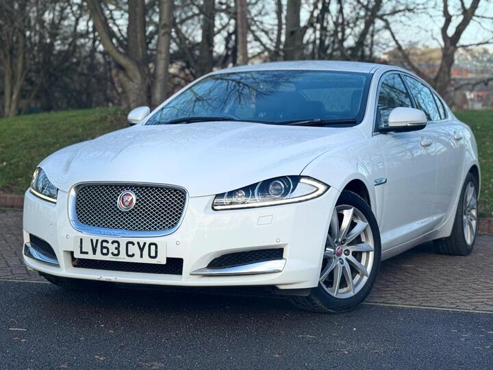 Jaguar XF 2.2d Premium Luxury Auto Euro 5 (s/s) 4dr