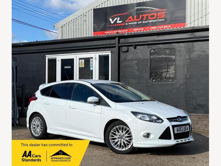 Ford Focus 1.0T EcoBoost Zetec S Euro 5 (s/s) 5dr