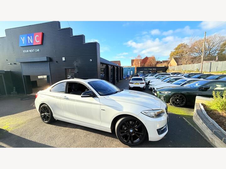 BMW 2 Series 2.0 220i M Sport Auto Euro 6 (s/s) 2dr