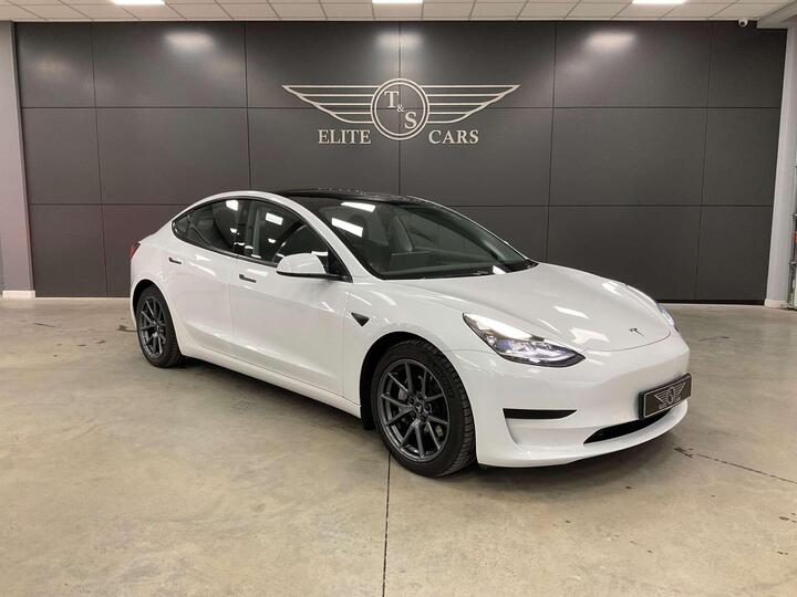Tesla MODEL 3 Standard Range Plus Auto RWD 4dr