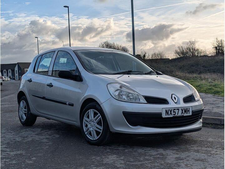 Renault Clio 1.6 VVT Expression 5dr