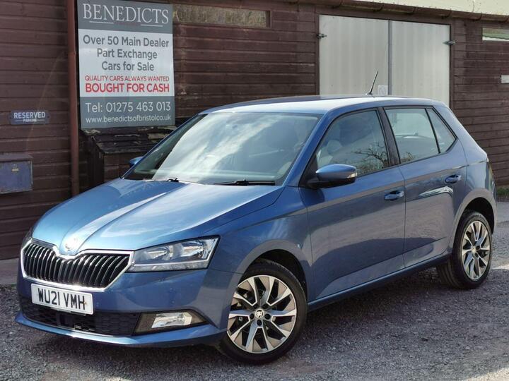 Skoda FABIA 1.0 SE Drive Euro 6 (s/s) 5dr Skoda FABIA 1.0 SE Drive Euro 6 (s/s) 5dr