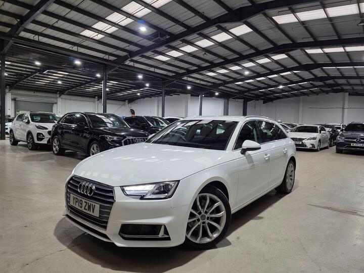 Audi A4 Avant 2.0 TFSI 35 Sport S Tronic Euro 6 (s/s) 5dr Audi A4 Avant 2.0 TFSI 35 Sport S Tronic Euro 6 (s/s) 5dr