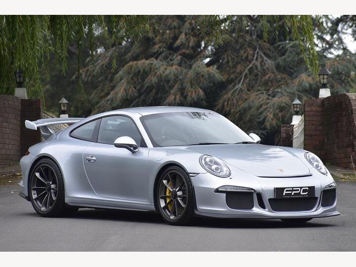 Porsche 911 3.8 991 GT3 PDK Euro 6 2dr