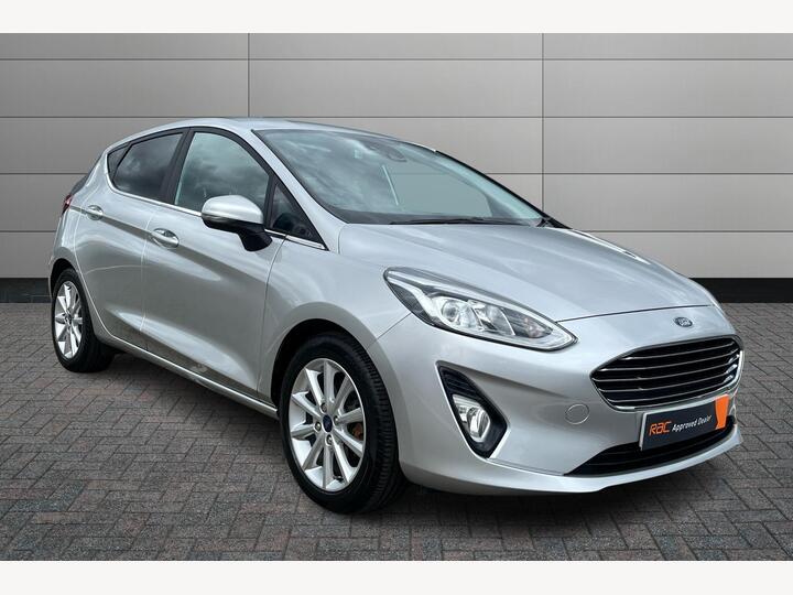 Ford Fiesta 1.0T EcoBoost Titanium Euro 6 (s/s) 5dr Ford Fiesta 1.0T EcoBoost Titanium Euro 6 (s/s) 5dr