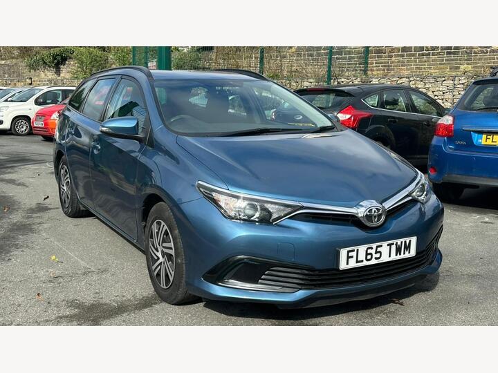 Toyota Auris 1.4 D-4D Active Touring Sports Euro 6 (s/s) 5dr