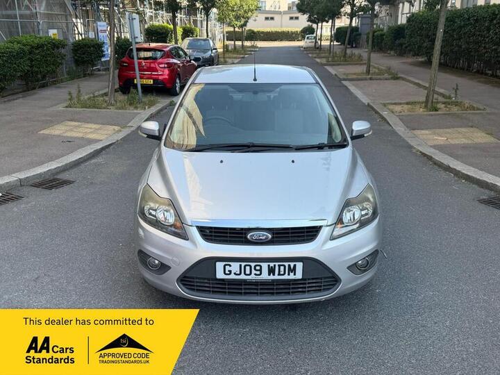 Ford Focus 1.6 Zetec 5dr
